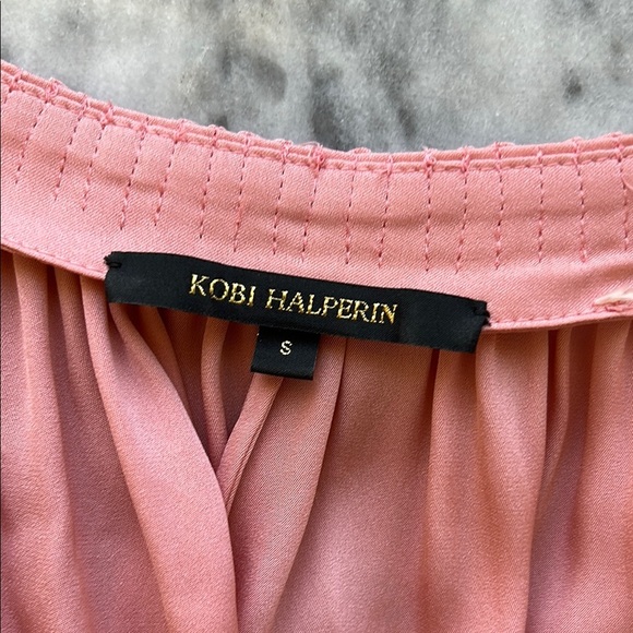 Kobi Halperin Payge V Neck Petal Pink Silk Blouse | Small - Picture 4 of 5